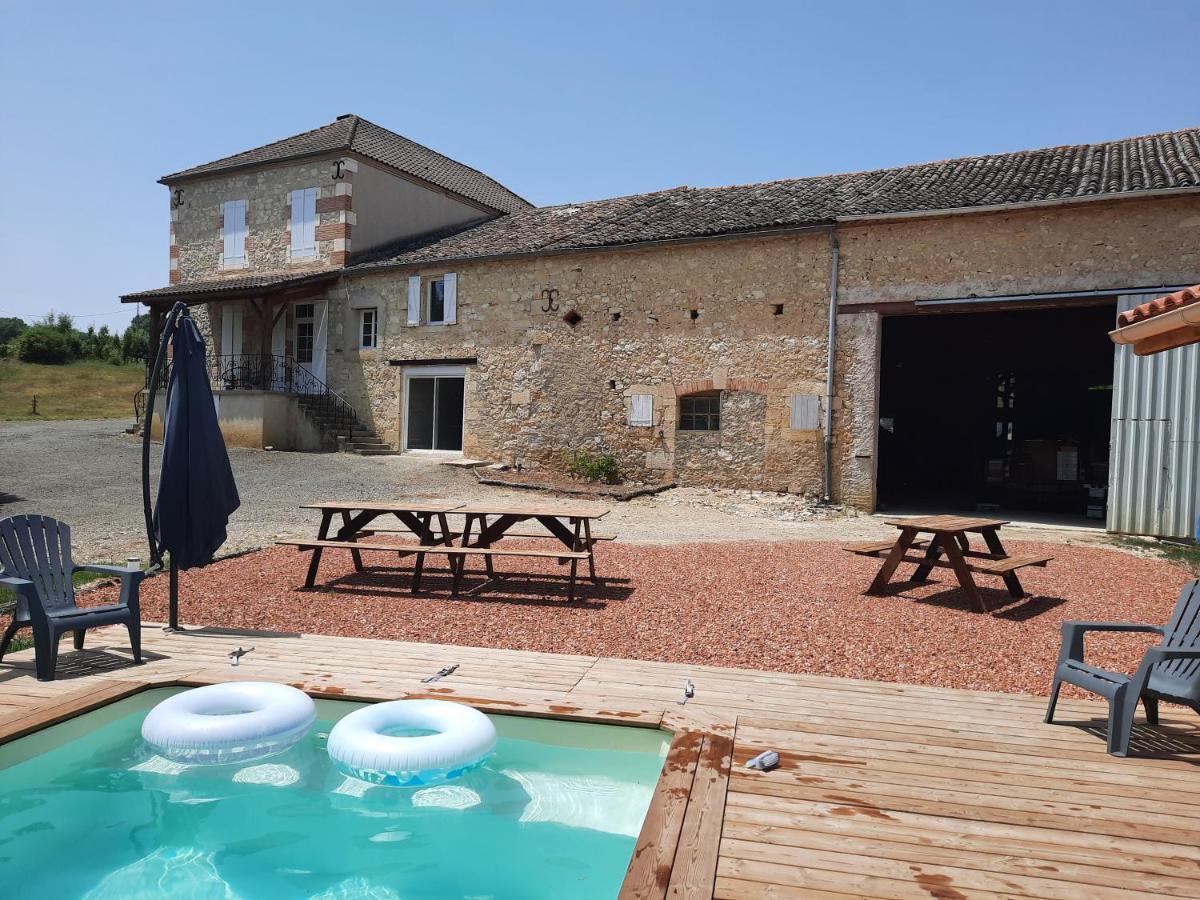 Maison De Campagne, Bord De Lac, Piscine, Billard 11 Per Plieux Kültér fotó