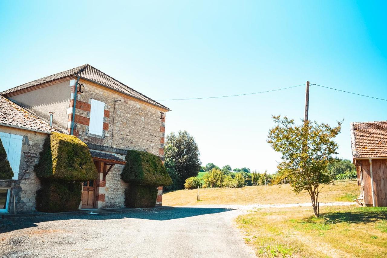 Maison De Campagne, Bord De Lac, Piscine, Billard 11 Per Plieux Kültér fotó